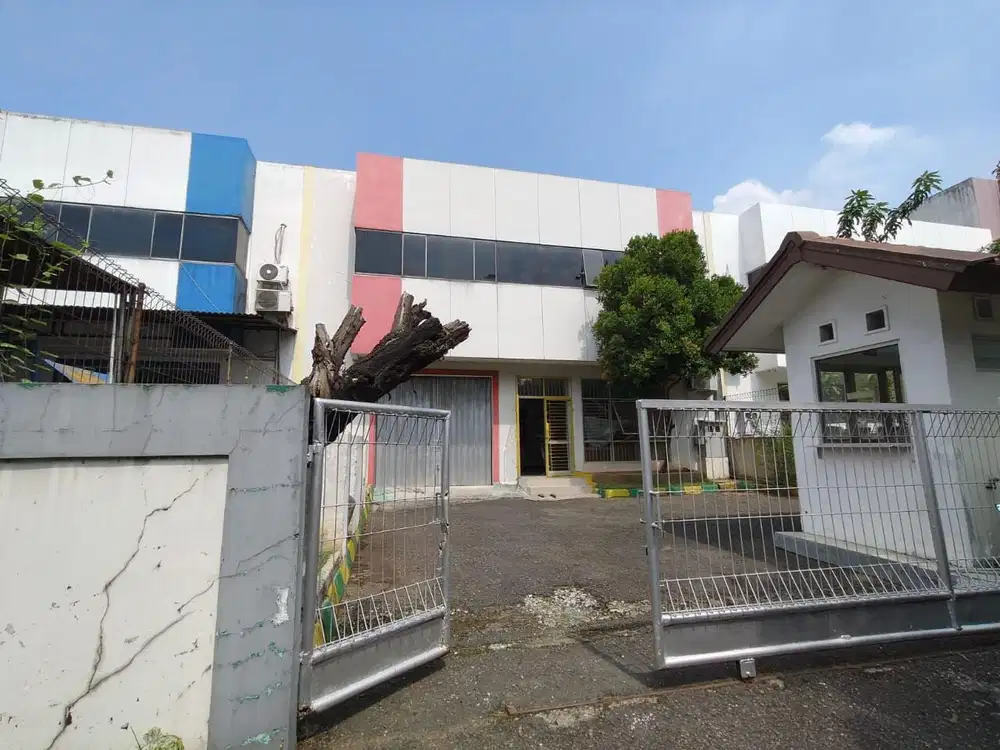 GUDANG SIAP PAKAI JABABEKA CIKARANG BEKASI, JAWA BARAT (DV)