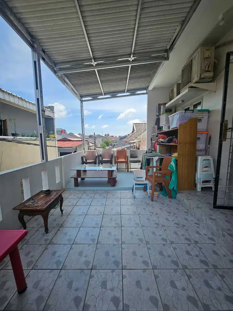 Di Jual Rumah di Jl Kecak BCS