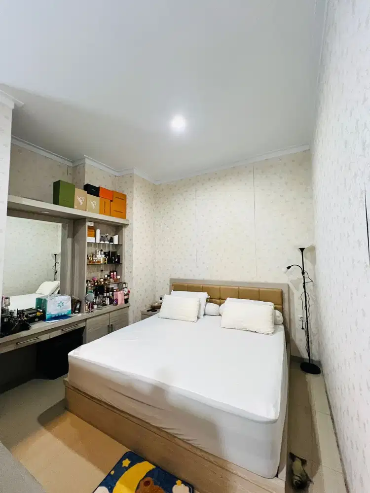 DIJUAL RUMAH DI KOMPLEK ROYAL PARK JALAN PERKUTUT MEDAN