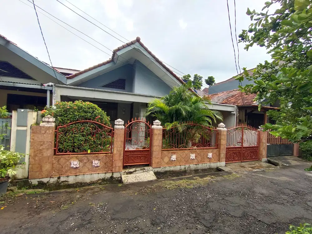 Rumah 4 KT 2 KM didalam Komplek belakang ITC Permata Hijau