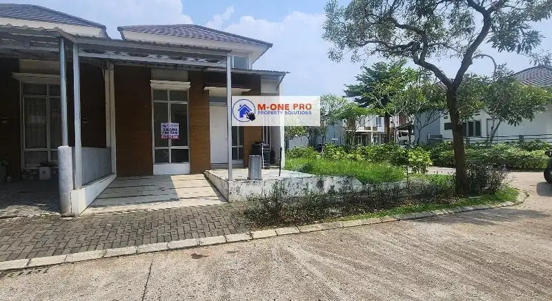 Di Sewakan Rumah Posisi Hoek Siap.Huni