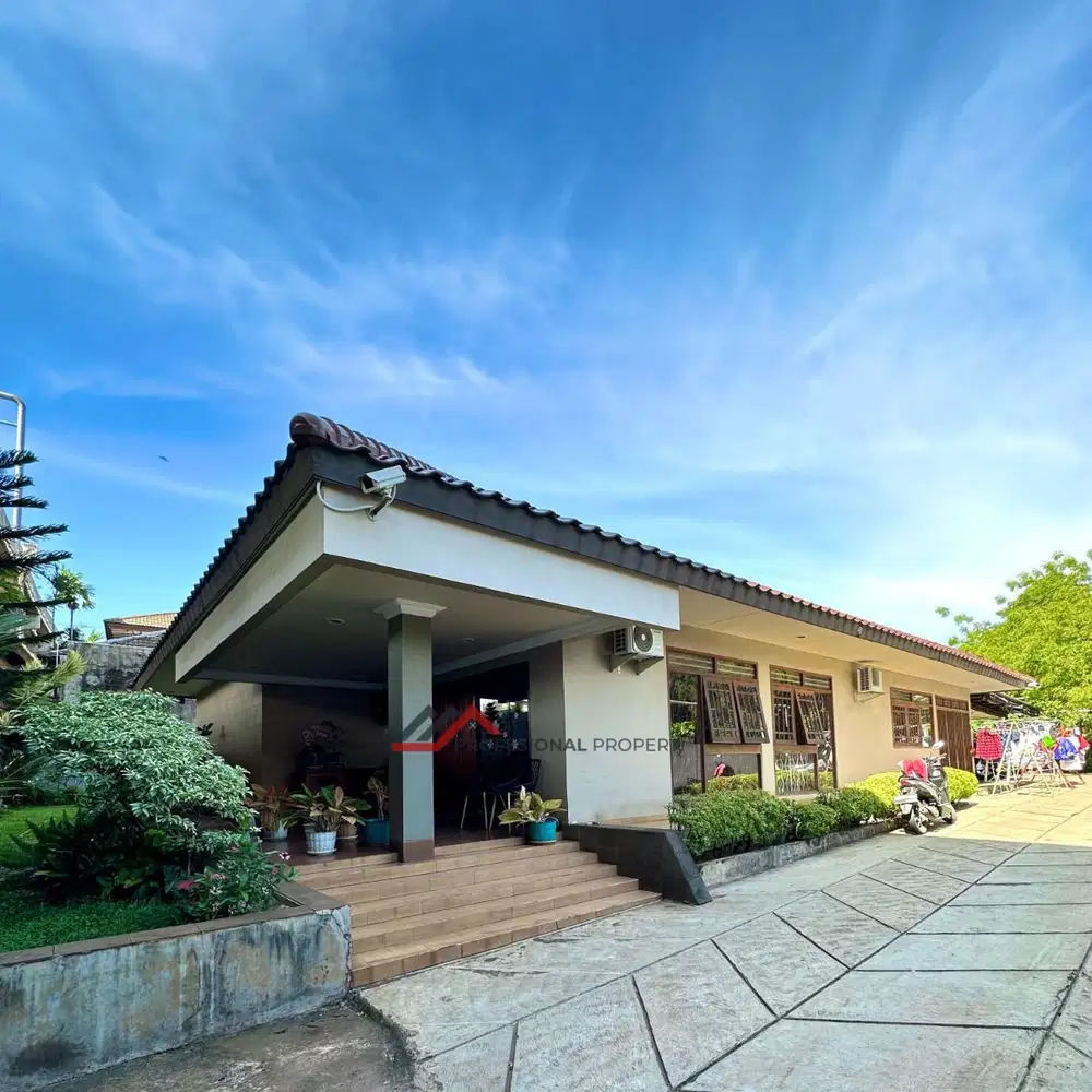 Rumah Lama Zona Komersil Harga Menarik Di Cilandak