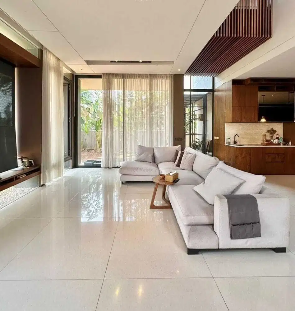 Rumah 2lt mewah siap huni Semi furnished SHM Cilandak Jak Sel CL143