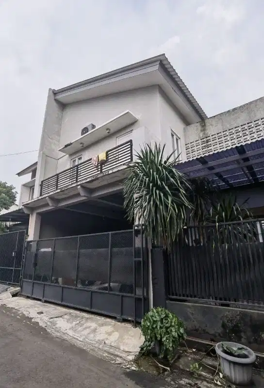 Dijual Rumah siap huni di Griya Loka BSD City .