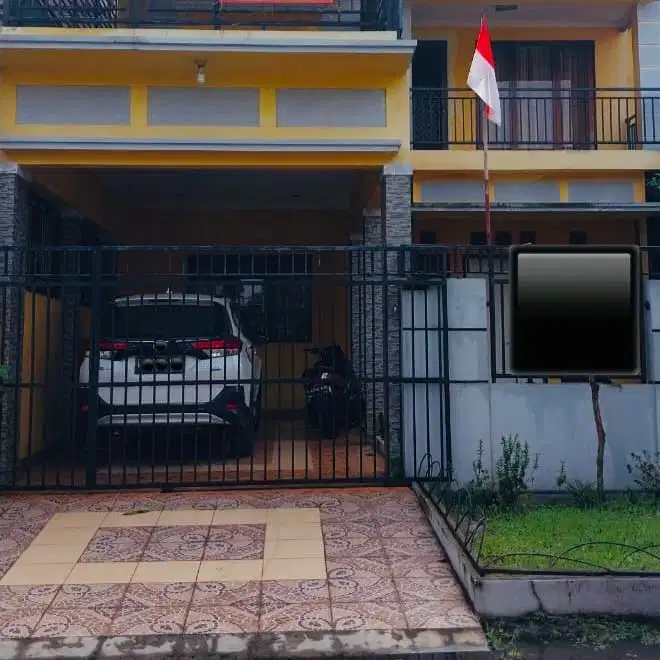 Dijual cepat rumah 2lantai di Kencana Loka Bsd City