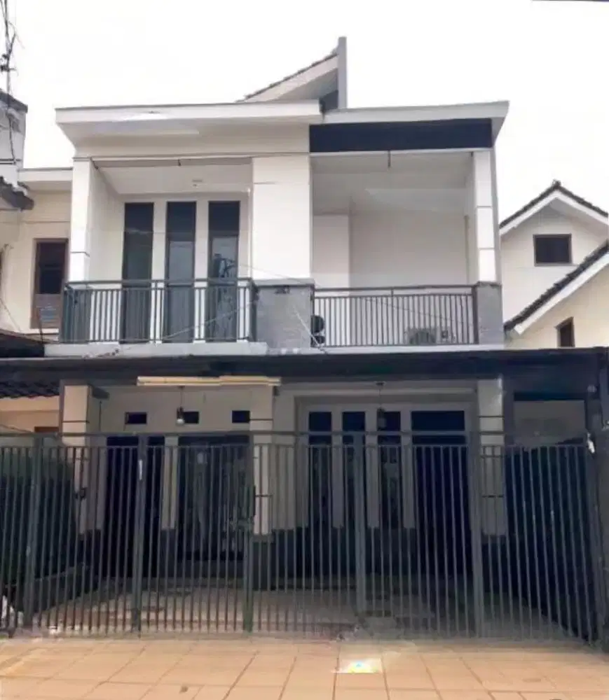 Dijual Rumah Bagus Siap Huni di Villa Bintaro Regency