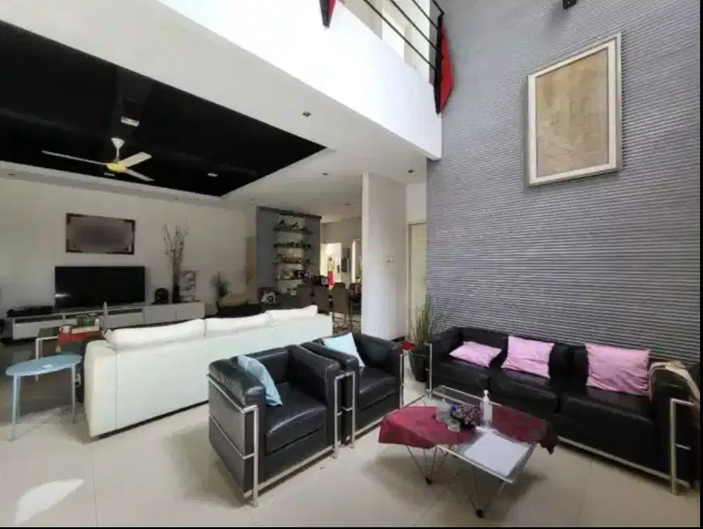 DIJUAL RUMAH HOOK 2 LANTAI DI KENCANA LOKA BSD SEKTOR XII