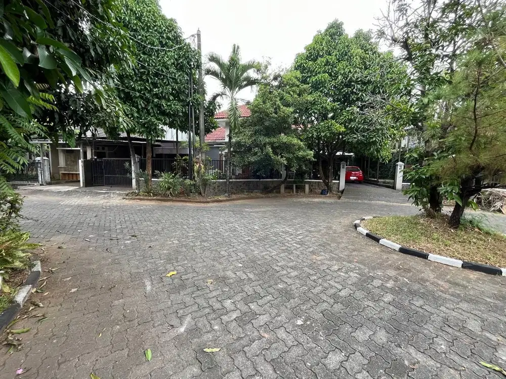 Dijual Rumah Nyaman Dikelilingi Taman  di Taman Bougenville Jatibening