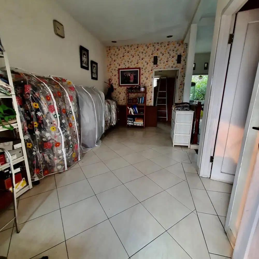 Rumah 2 Lantai Siap Huni Di Tengah Kota Dekat Dengan Mall & Full Furni