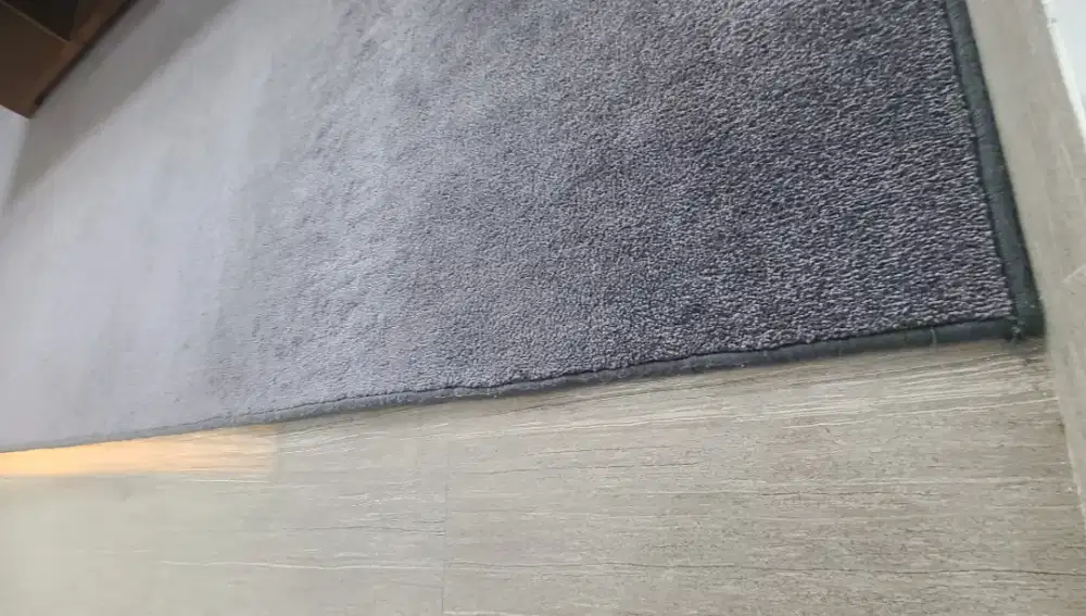 Karpet Besar warna Grey