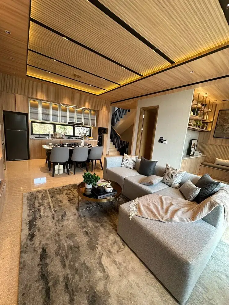 STOCK MENIPIS! Rumah 3 Lantai Selangkah ke Stasiun Siap Huni di Hierra