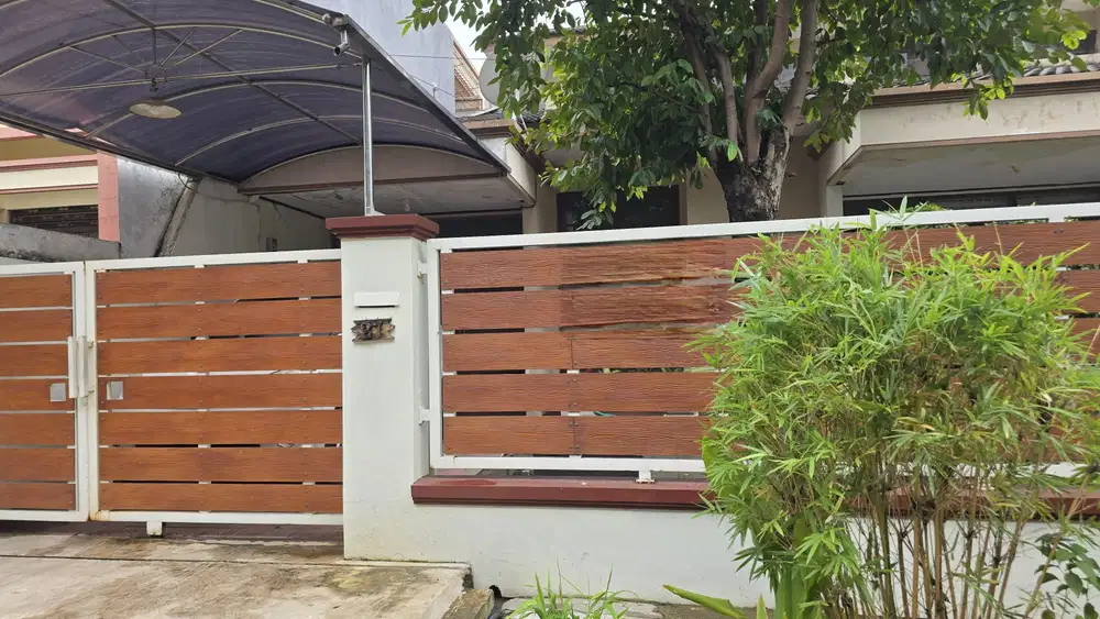 RUMAH SIAP HUNI, LOKASI STRATEGIS - DEKAT TENGGILIS