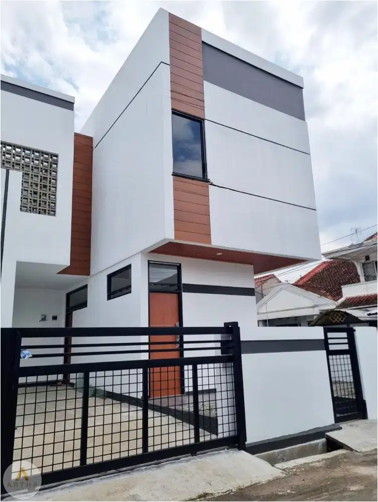 rumah di margahayu raya 2 lantai masih baru dan siap huni