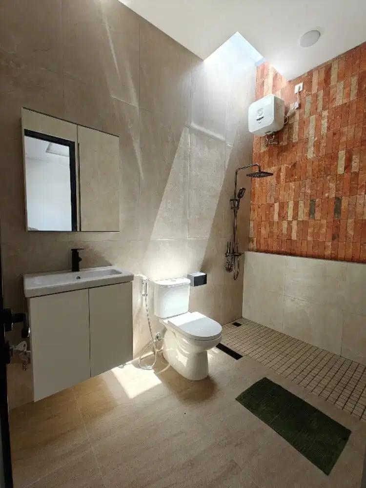 DIJUAL RUMAH CANTIK DAN BARU CITRA GARDEN 2 CENGKARENG  JAKARTA BARAT