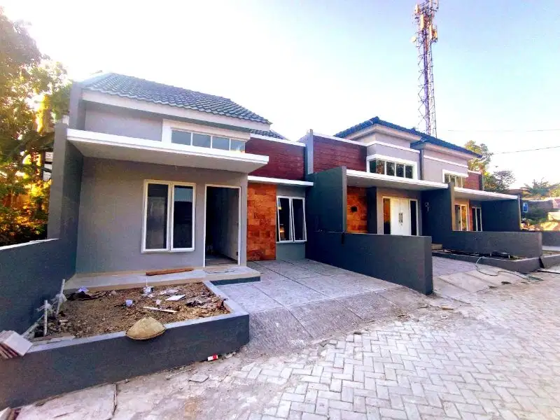 Rumah cantik siap huni di perumahan cluster mojosongo jebres solo
