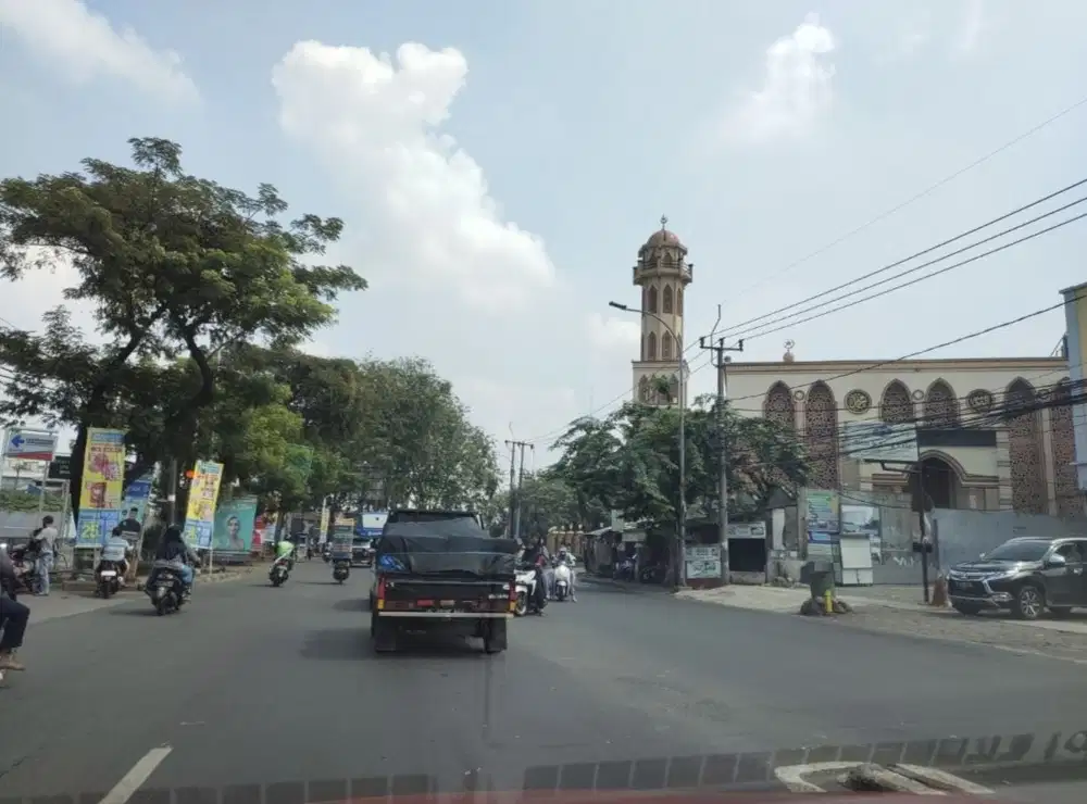 Tanah komersial, strategis luas 1.229 m2 pinggir jalan raya Ciledug