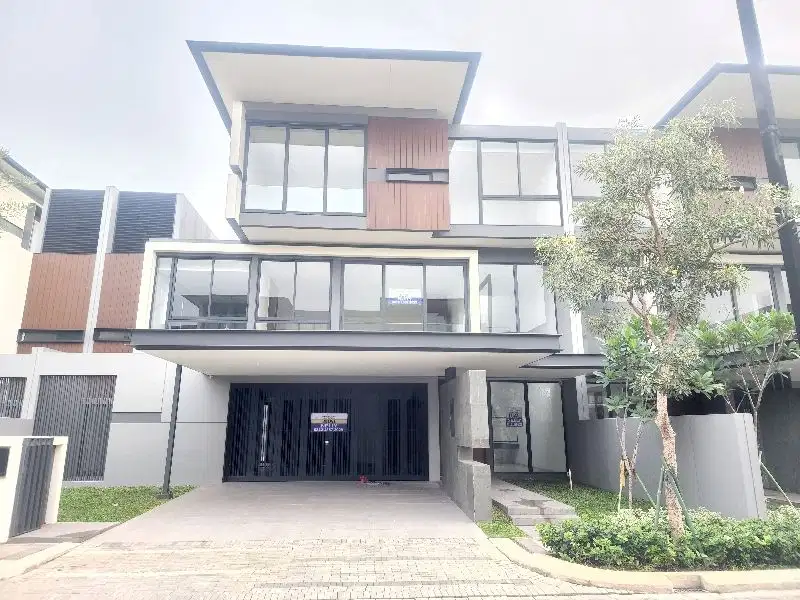 DI JUAL CEPAT RUMAH MEWAH DI LYNDON NAVAPARK BSD