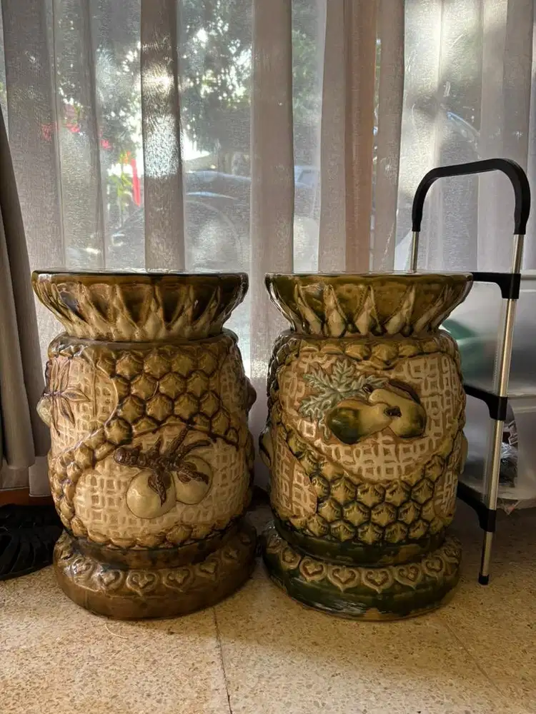 Keramik Jadul Hiasan