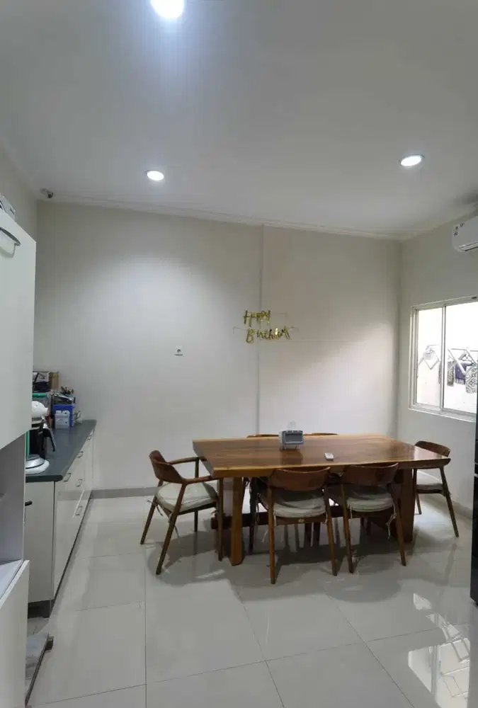 Rumah Hoek Cluster Maxwell Scientia Gading Serpong