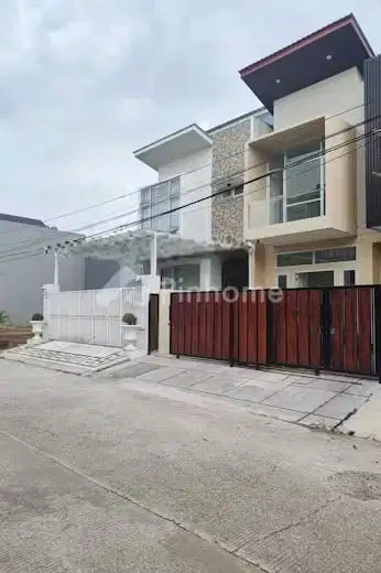 Di Jual Cepat Rumah di Imperial Gading, Kelapa Gading, Jakut