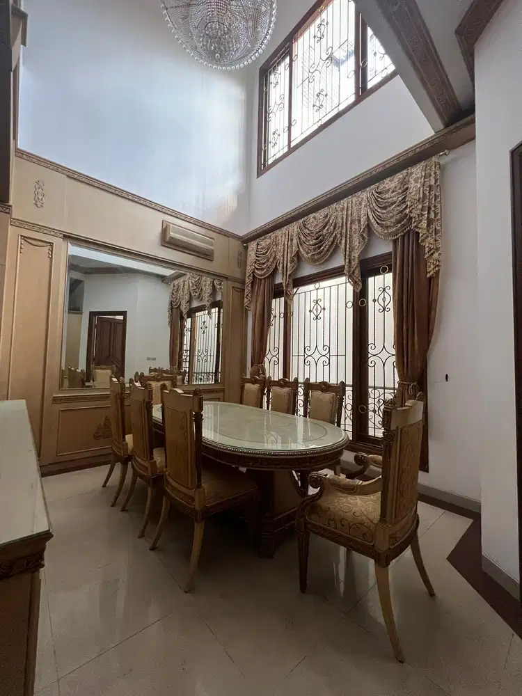 Dijual  Rumah rapi siap huni di Walet PIK