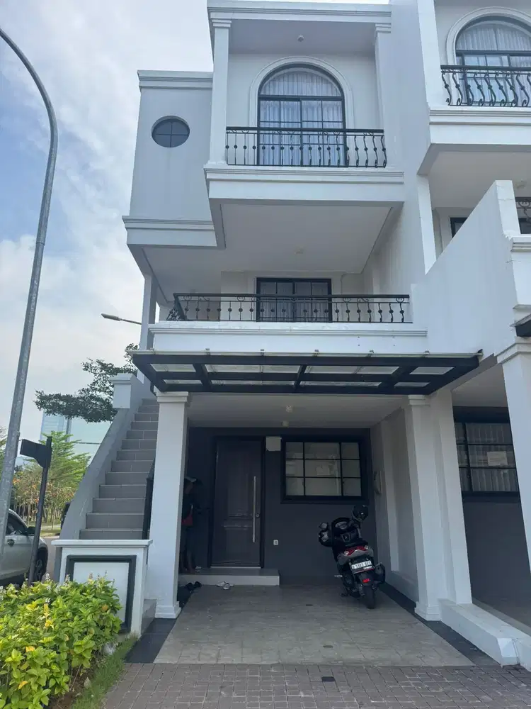 Disewakan rumah full furnish pik golf island 3 kamar 5x15