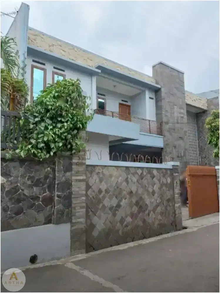 kostan di pasteur masih aktiv terisi dekat dengan kampus dan tol