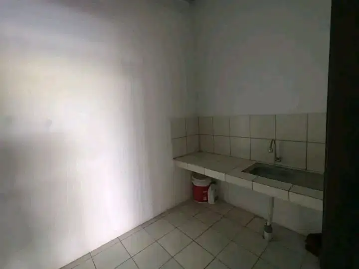 Di jual ruko strategis buat buka usaha