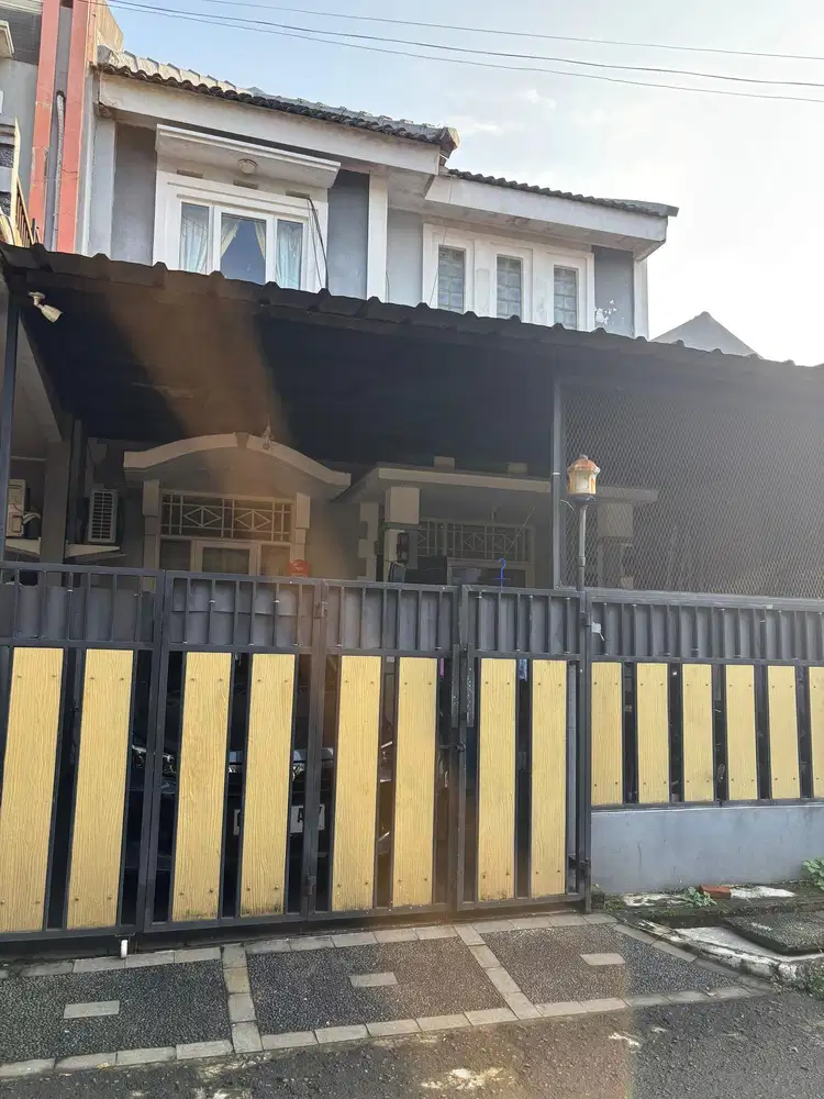 Rumah Minimalis Seken 8 Menit ke Pintu Tol Cibadak 2 Bisa KPR J-37450