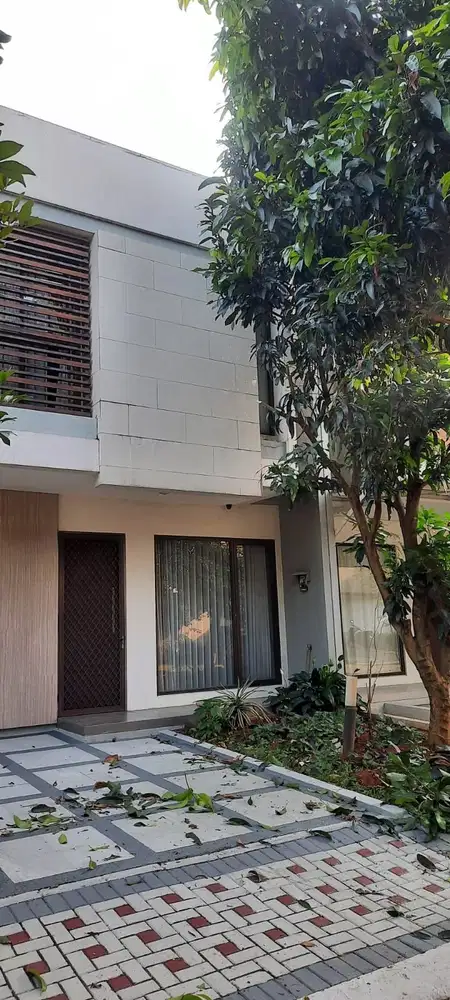 Siap Huni Rumah Di Kawasan Asri The Eminent Cluster Prestigia BSD