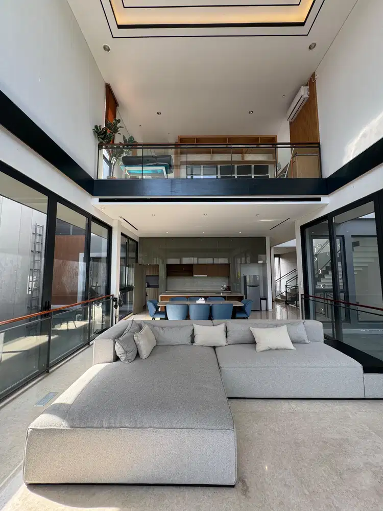 Jual Rumah Semi Furnished Termurah Di Navapark BSD Private Pool