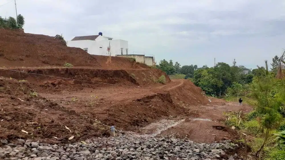 Jual tanah luas 250m di area wisata megamendung puncak bogor