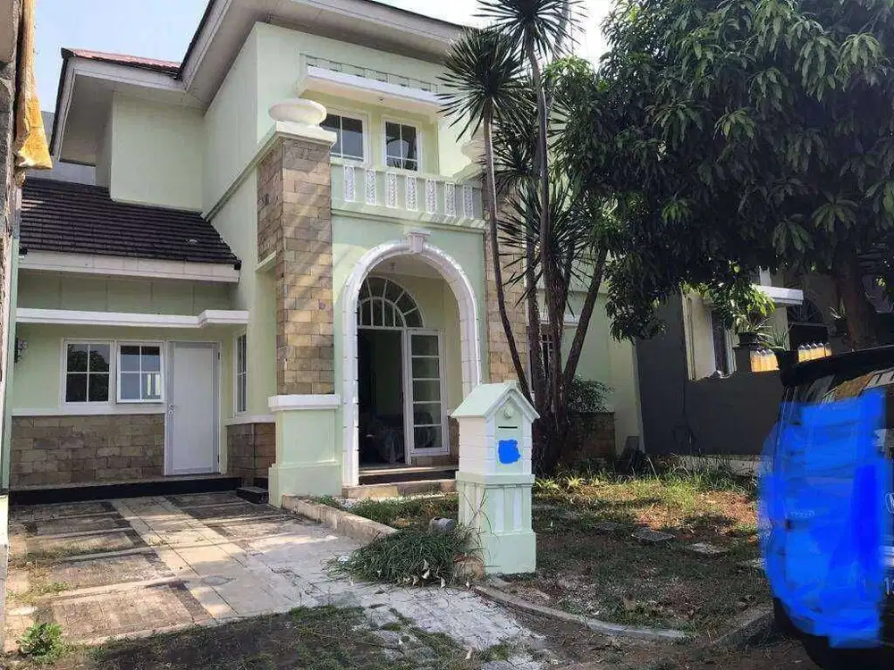 Dijual rumah grand wisata view taman