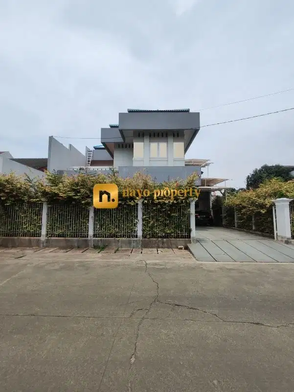 Rumah Mewah Baru Siap Huni Dalam Komplek di Cikunir Bekasi
