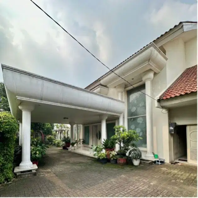 Rumah Siap Huni Dan Asri Lokasi Strategis