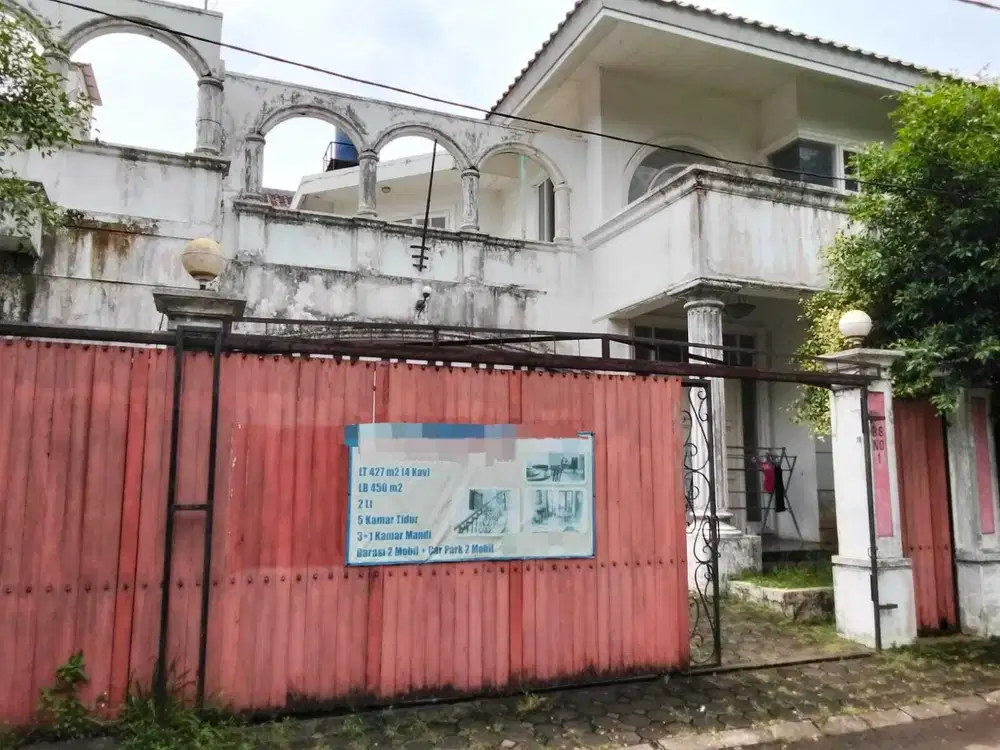 Di jual rumah Hook luas427m2. Citra green Cibubur