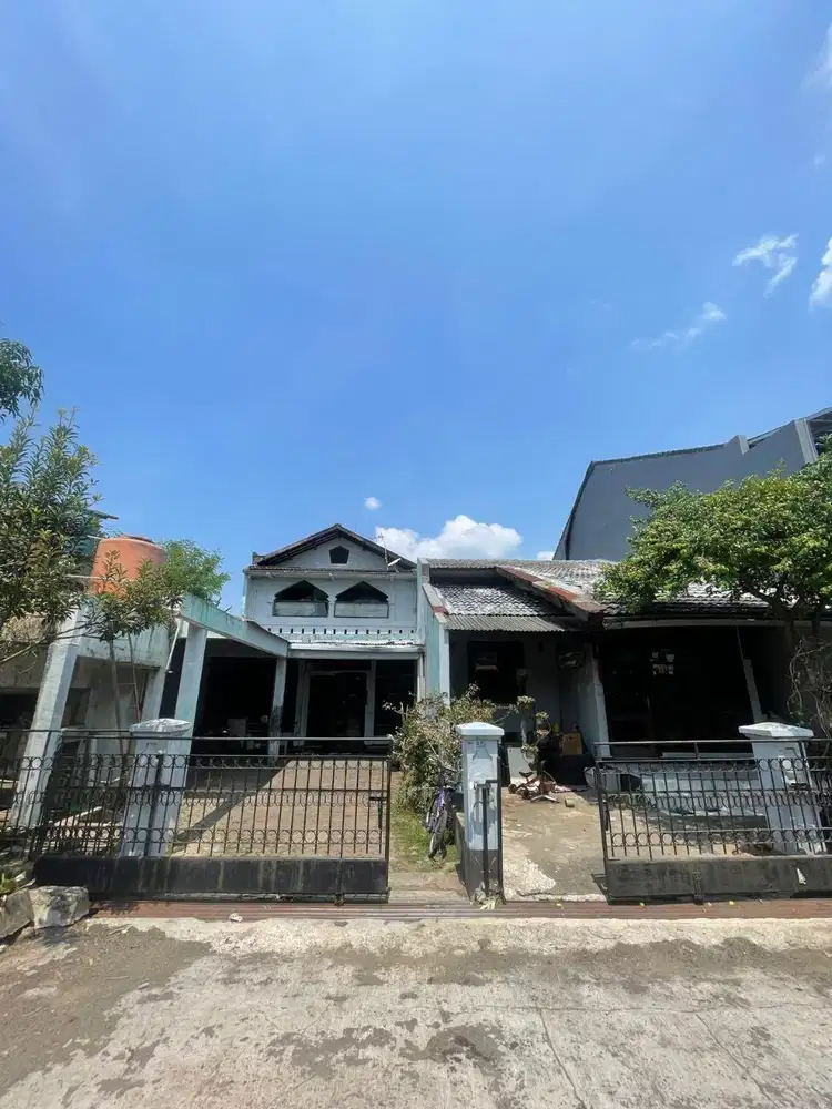 Dijual TerMurah Rumah Lama Hitung Tanah Di Komp Margacinta Buahbatu