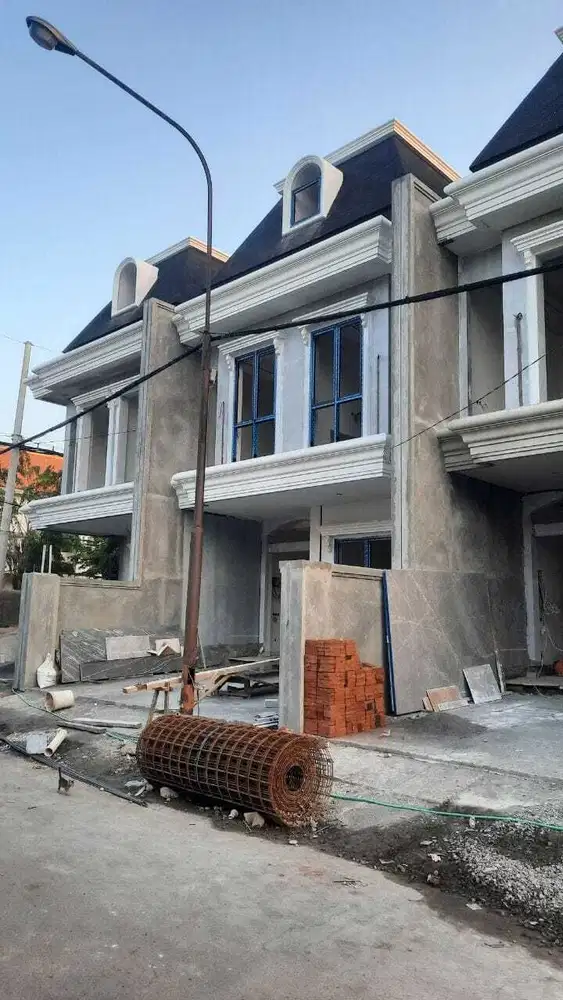 ‼️BARU GRESS 4 UNIT‼️ RUMAH di LOKASI PREMIUM DHARMAHUSADA INDAH