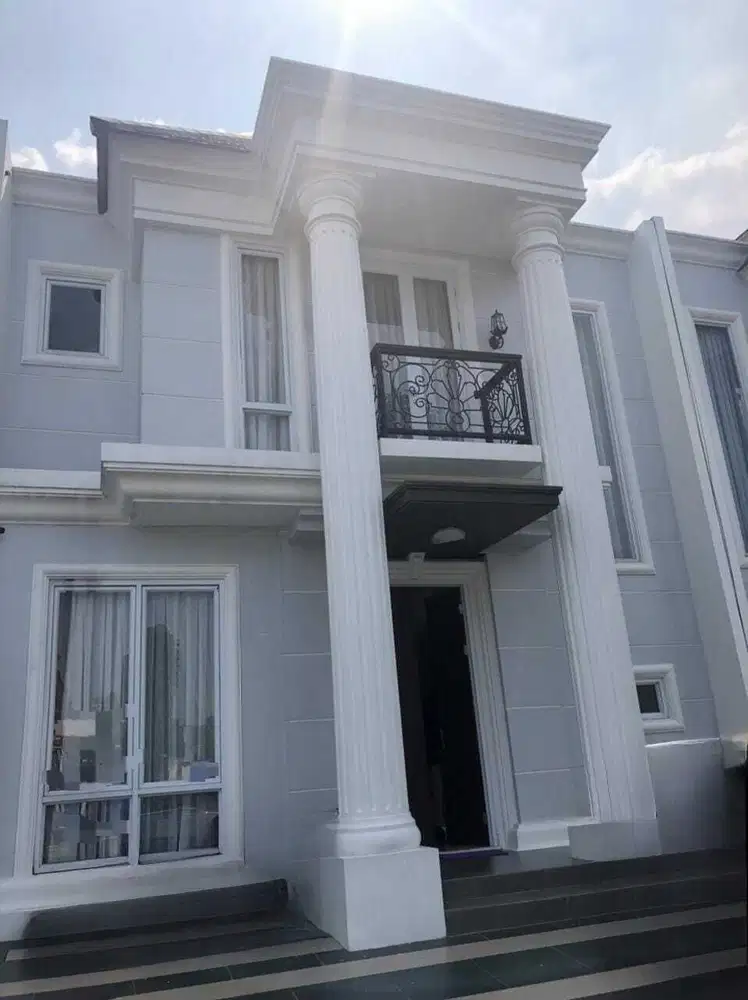 Rumah dijual citra grand cibubur Semi furnish mewah siap huni