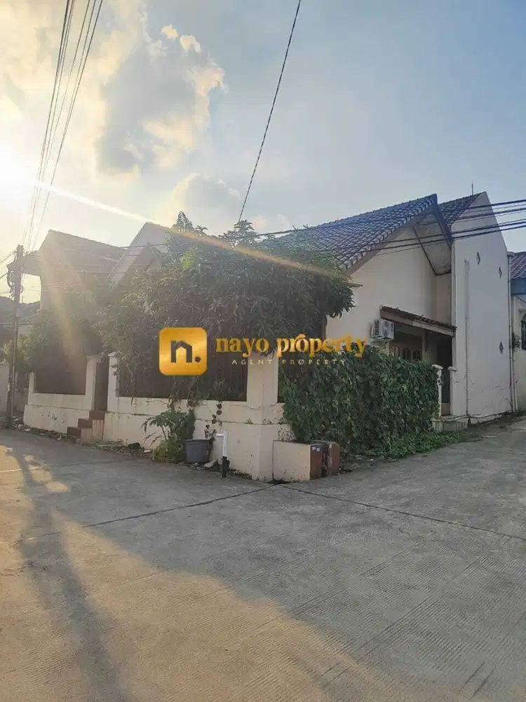 Rumah Hook Dalam Komplek Strategis Dekat Kampus di Cimanggis Depok