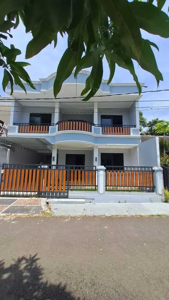 Jual cepat murah Rumah Baru Interior di BSD Griyaloka Sektor 1