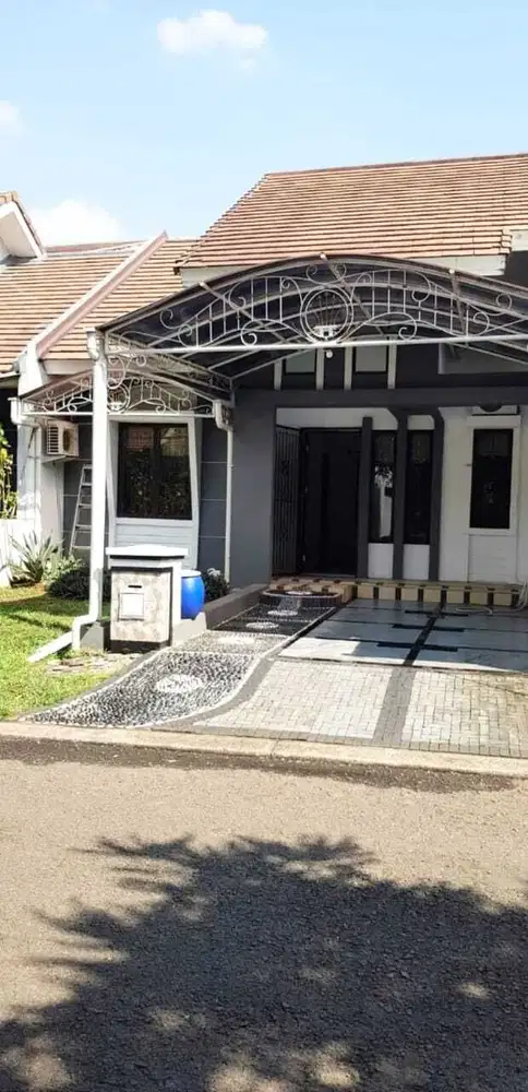 Rumah dijual legenda wisata cibubur shm siap huni harga nego