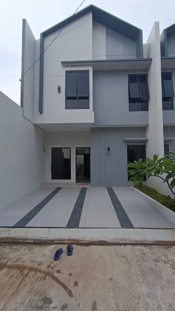 Az.Rumah Cluster Strategis Dkt Ke Jl Raya Dkt gerbang Tol Jatiwaringin