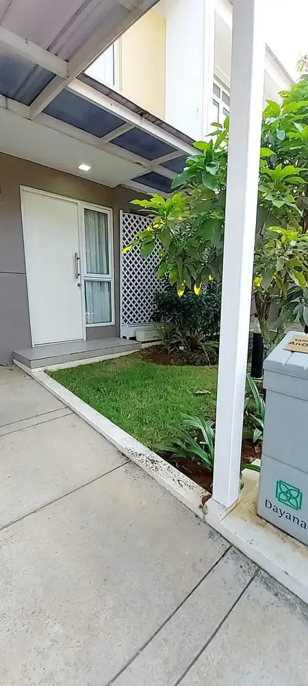 Rumah 2 lantai Cluster Dayana Summarecon, Bandung.