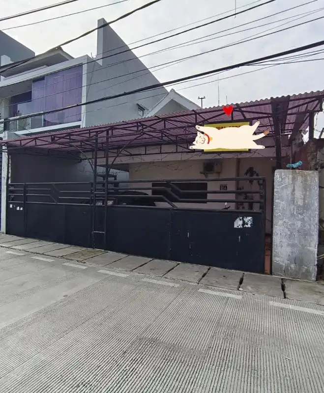 Jual Murah Rumah lebar 10 meter pinggir jalan di Kartini Jakarta Pusat