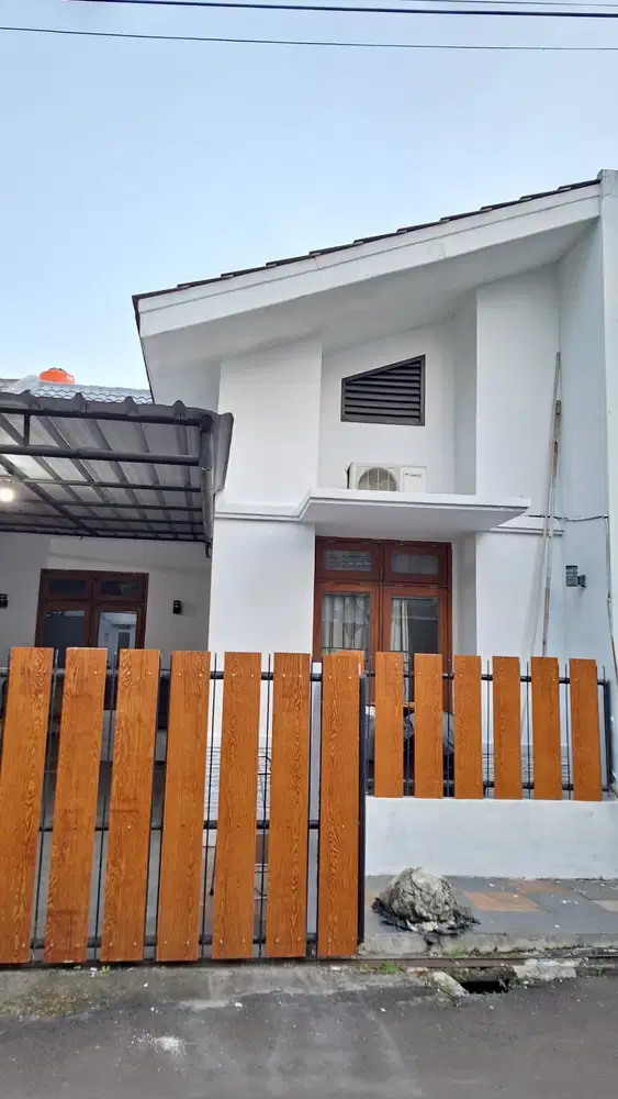 Rumah Cantik Siap Huni Nusa Loka BSD, SHM
