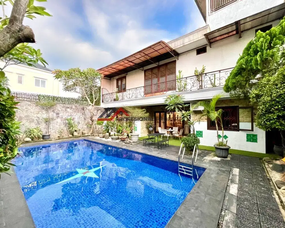 Rumah Bagus Area Strategis Harga Menarik