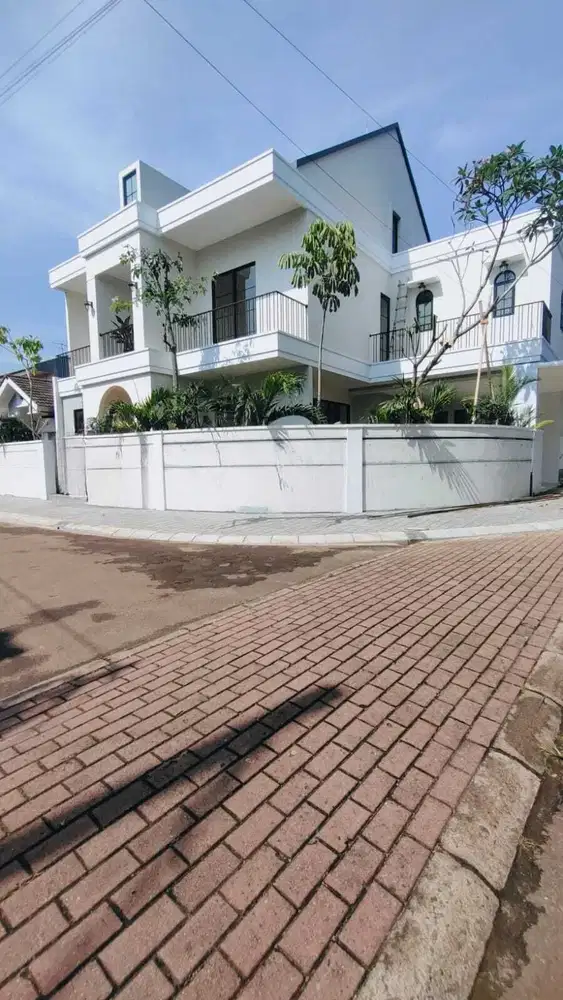 Rumah Mewah Siap Huni Di Kencana Loka BSD