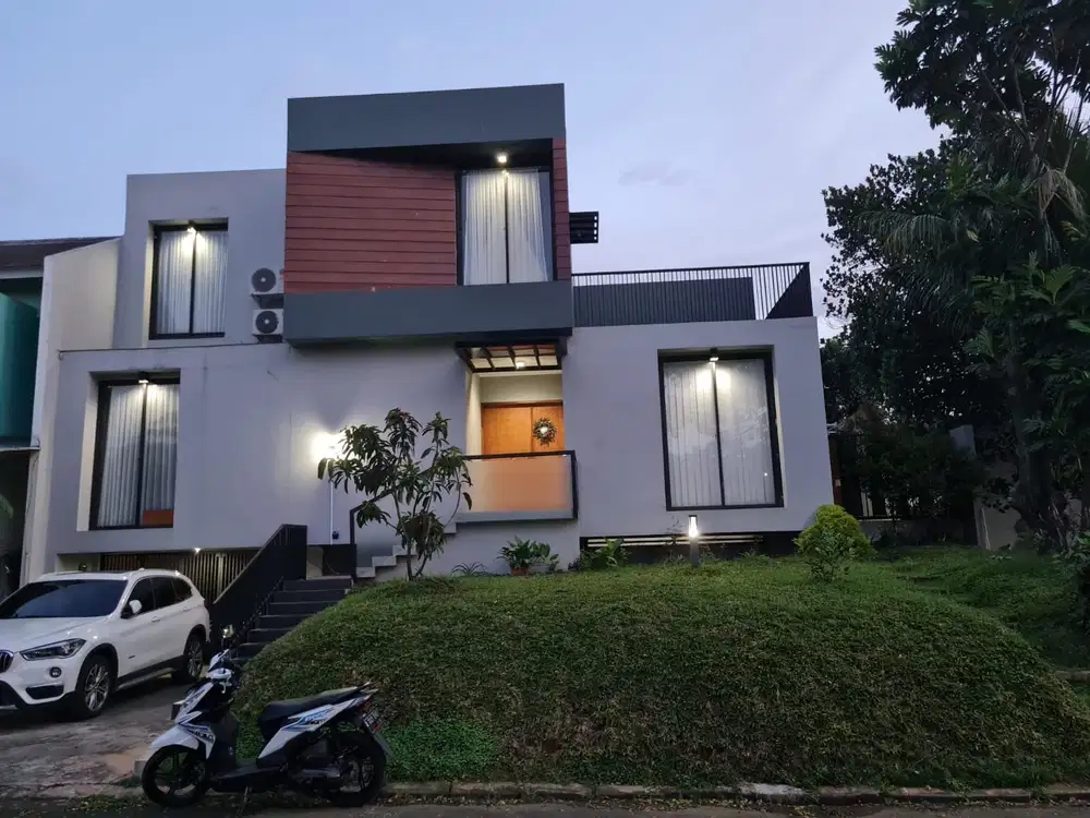 Dijual Rumah 3 Lantai Hoek Luas 272 m² di Citragran Cibubur