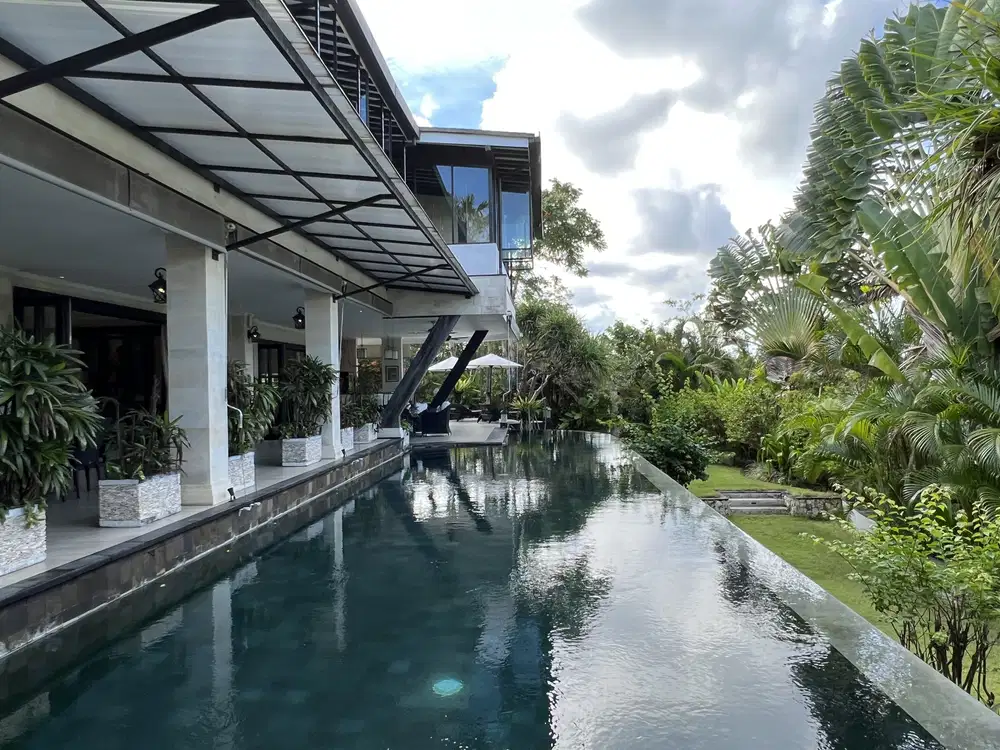 Luxurious Residences, Including Office For Sale In Canggu